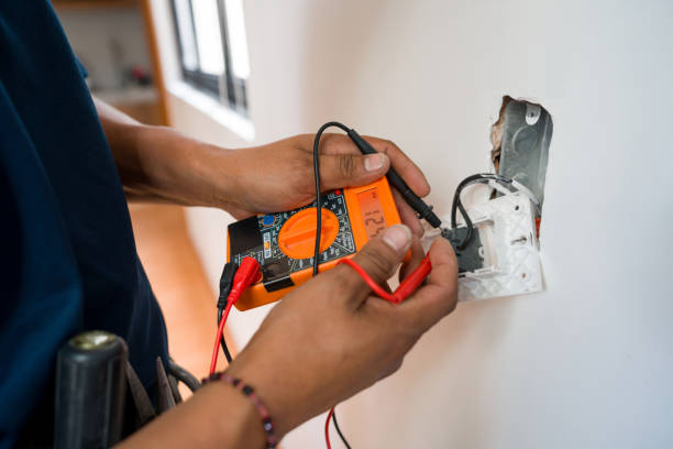 Best Electrical Outlet Repair  in Lynnwood, WA