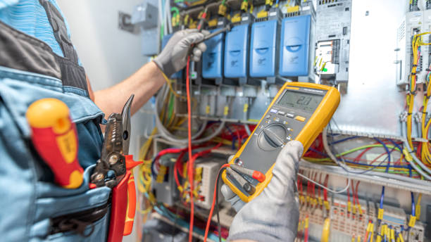 Best Licensed Electrician  in Lynnwood, WA