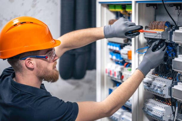 Best Electrical Rewiring Services  in Lynnwood, WA